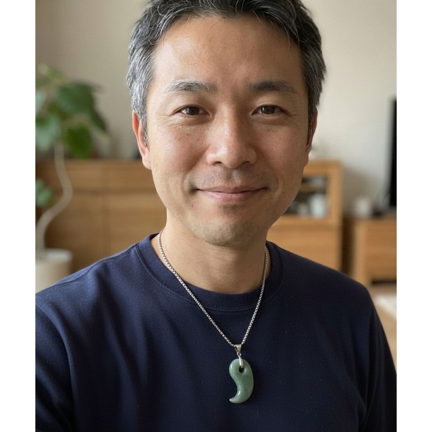 ミャンマー産 天然A貨翡翠 勾玉ペンダント（グリーン）｜本翡翠のお守り